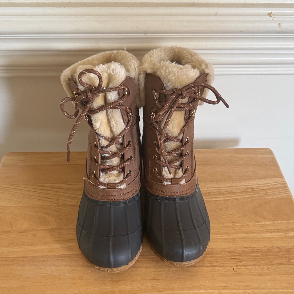 Tommy Hilfiger Women’s‎ Resin Snow Booties Brown Faux Leather Size 8